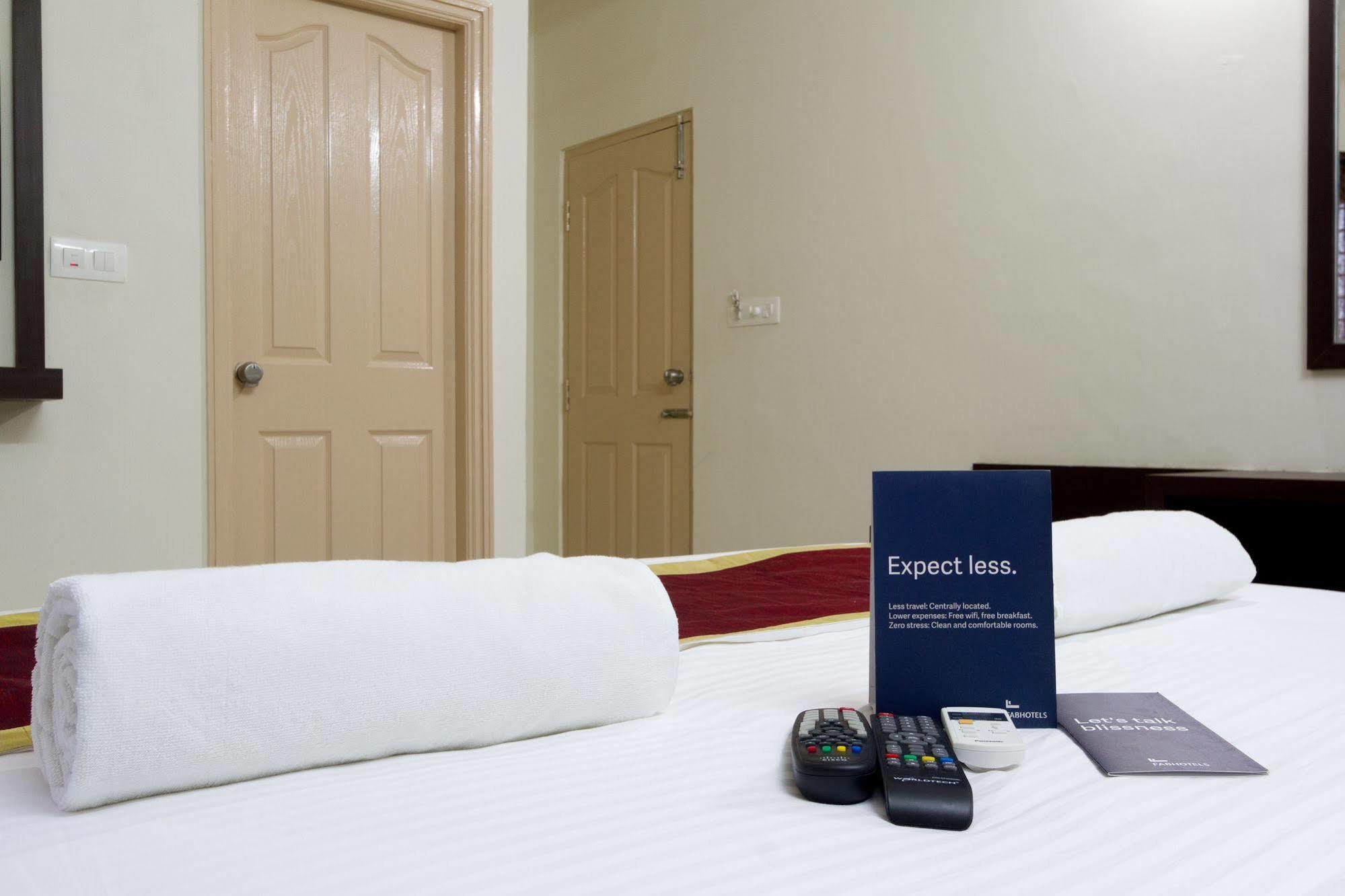 Fabhotel Rms Comforts - Nr Yeshwantpur Railway Station Bangalore Bagian luar foto